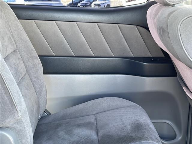 アルファードＧ ＭＳ　リミテッド　社外ＳＤナビ（Ｂｌｕｅｔｏｏｔｈ，バックカメラ，フルセグＴＶ，ＣＤ，ＤＶＤ）　サンルーフ　盗難防止装置　冷房ＷＡＣ　スペアキー　３列シート　純正フロアマット　両側パワースライドドア（40枚目）