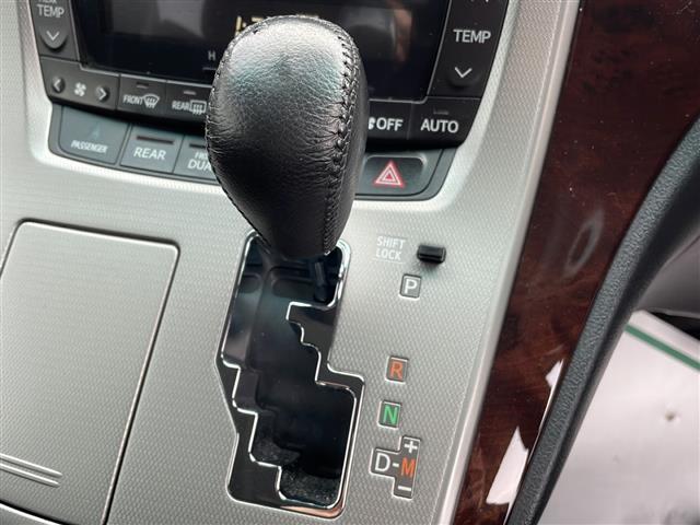 アルファード 240S 純正SDナビ(Bluetooth,バックカメラ,フルセグTV) 後席用モニター 横滑り防止装置 コーナーセンサー HIDオートライト サイドエアバッグ カーテンエアバッグ スマートキー(9枚目)