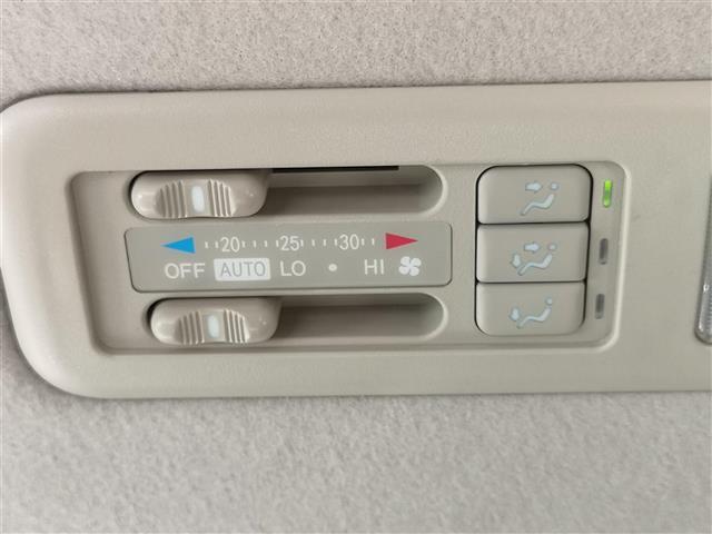 エスティマＴ Ｇ　純正ナビ　ＣＤ　ＤＶＤ　ＭＤ　ＡＭ　ＦＭ　ＴＶ　クルコン　ＥＴＣ　Ｂカメラ　フロントカメラ　両側スライドドア　前方コーナーセンサー　オートライト　Ｆフォグ　キセノンライト　ヘッドライトレベライザー（12枚目）