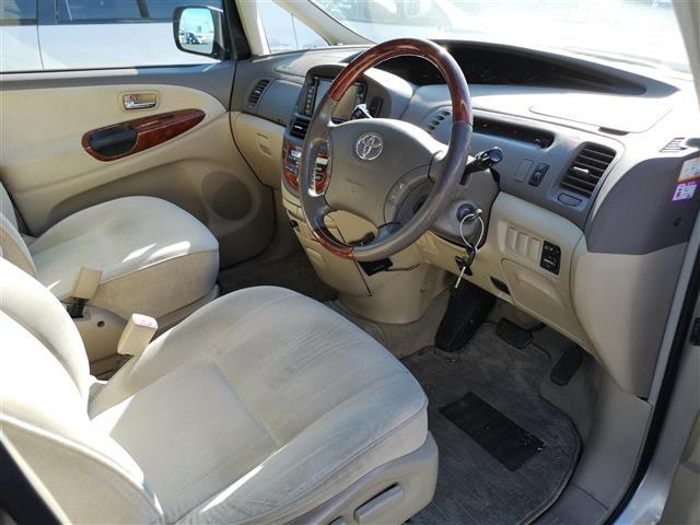 エスティマＴ Ｇ　純正ナビ　ＣＤ　ＤＶＤ　ＭＤ　ＡＭ　ＦＭ　ＴＶ　クルコン　ＥＴＣ　Ｂカメラ　フロントカメラ　両側スライドドア　前方コーナーセンサー　オートライト　Ｆフォグ　キセノンライト　ヘッドライトレベライザー（25枚目）