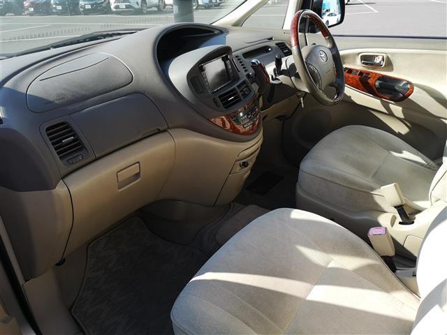 エスティマＴ Ｇ　純正ナビ　ＣＤ　ＤＶＤ　ＭＤ　ＡＭ　ＦＭ　ＴＶ　クルコン　ＥＴＣ　Ｂカメラ　フロントカメラ　両側スライドドア　前方コーナーセンサー　オートライト　Ｆフォグ　キセノンライト　ヘッドライトレベライザー（31枚目）