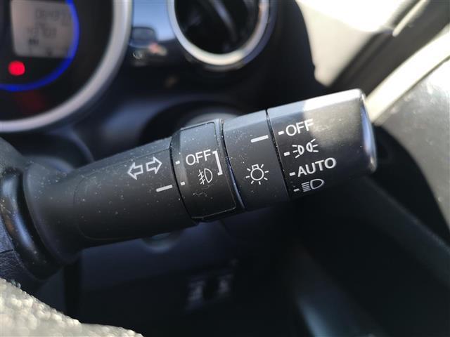 Ｎ－ＢＯＸカスタム Ｇ　ＳＳパッケージ　純正ナビ　ＣＤ　ＤＶＤ　ＡＭ　ＦＭ　ＴＶ　ｉＰｏｄ　ＳＤ　ＵＳＢ　ＢＴ　ＶＴＲ　ＡＵＸ　シートヒーター　両側パワスラ　ＥＴＣ　Ｂカメラ　前方ドラレコ　アイドリングストップ　オートライト　ＬＥＤライト（11枚目）