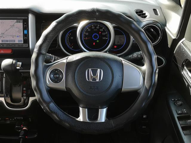 Ｎ－ＢＯＸカスタム Ｇ　ＳＳパッケージ　純正ナビ　ＣＤ　ＤＶＤ　ＡＭ　ＦＭ　ＴＶ　ｉＰｏｄ　ＳＤ　ＵＳＢ　ＢＴ　ＶＴＲ　ＡＵＸ　シートヒーター　両側パワスラ　ＥＴＣ　Ｂカメラ　前方ドラレコ　アイドリングストップ　オートライト　ＬＥＤライト（23枚目）