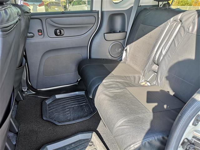 Ｎ－ＢＯＸカスタム Ｇ　ＳＳパッケージ　純正ナビ　ＣＤ　ＤＶＤ　ＡＭ　ＦＭ　ＴＶ　ｉＰｏｄ　ＳＤ　ＵＳＢ　ＢＴ　ＶＴＲ　ＡＵＸ　シートヒーター　両側パワスラ　ＥＴＣ　Ｂカメラ　前方ドラレコ　アイドリングストップ　オートライト　ＬＥＤライト（31枚目）