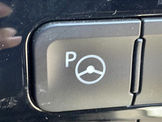 プリウス Ｓセーフティプラス　純正ＳＤナビ（Ｂｌｕｅｔｏｏｔｈ，バックカメラ，フルセグＴＶ，ＣＤ，ＤＶＤ）　横滑り防止装置　クルーズコントロール　コーナーセンサー　レーンキープアシスト　ＬＥＤオートライト　オートマチックハイビーム（8枚目）