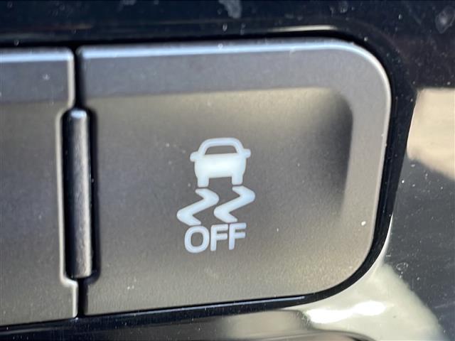 プリウス Ｓセーフティプラス　純正ＳＤナビ（Ｂｌｕｅｔｏｏｔｈ，バックカメラ，フルセグＴＶ，ＣＤ，ＤＶＤ）　横滑り防止装置　クルーズコントロール　コーナーセンサー　レーンキープアシスト　ＬＥＤオートライト　オートマチックハイビーム（21枚目）