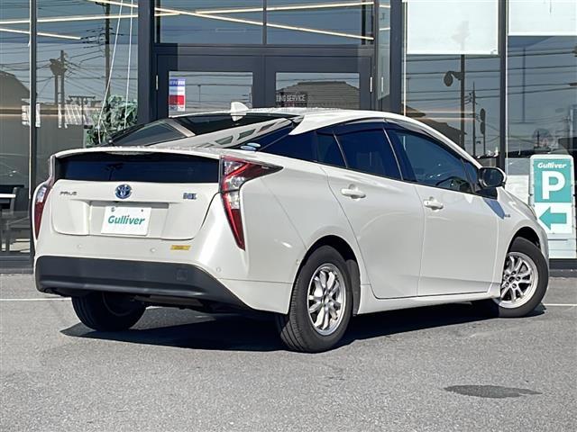 プリウス Ｓセーフティプラス　純正ＳＤナビ（Ｂｌｕｅｔｏｏｔｈ，バックカメラ，フルセグＴＶ，ＣＤ，ＤＶＤ）　横滑り防止装置　クルーズコントロール　コーナーセンサー　レーンキープアシスト　ＬＥＤオートライト　オートマチックハイビーム（34枚目）