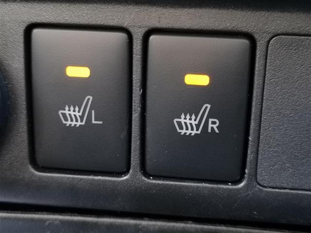 ルーミー カスタムG S 純正ナビ AM FM DISC SD TV BT USB iPod HDMI シートヒーター 両側電動 ETC 全方位カメラ 後方コーナーセンサー アイドリングストップ 横滑り防止装置 衝突被害軽減(7枚目)