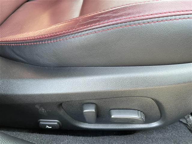 1.6STIスポーツアイサイト ワンオーナー STiパフォーマンスパッケージ ブラインドスポットモニター レザーシート デジタルインナーミラー アイサイト ETC バックカメラ パワーシート シートメモリー コーナーセンサー ドラレ(7枚目)
