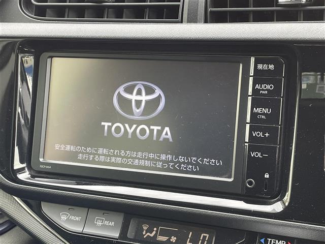 S 純正メモリナビ バックカメラ ビルトインETC スマートキー ステアリングスイッチ オートライト 横滑り防止 新車保証書 取扱説明書 スペアキー(3枚目)