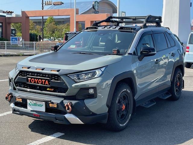 ＲＡＶ４ アドベンチャー　純正ディスプレイオーディオ／全方位カメラ／合皮レザーシート／パワーシート／シートヒーター／エアーシート／衝突軽減／レーダークルーズ／ドラレコ前後／ハンドルヒーター／キャリアー／ＴＲＤ／社外ライト付き（8枚目）