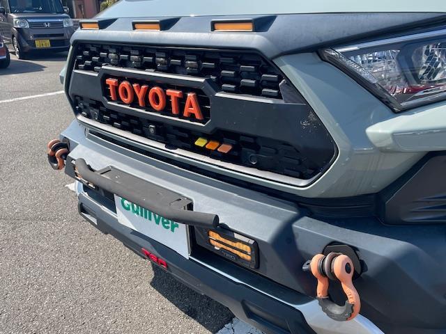 ＲＡＶ４ アドベンチャー　純正ディスプレイオーディオ／全方位カメラ／合皮レザーシート／パワーシート／シートヒーター／エアーシート／衝突軽減／レーダークルーズ／ドラレコ前後／ハンドルヒーター／キャリアー／ＴＲＤ／社外ライト付き（33枚目）