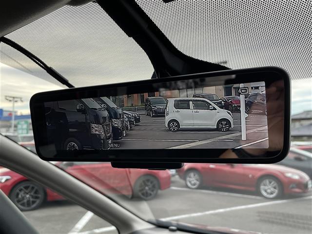 セレナ e-パワー ハイウェイスターV ワンオーナー パナソニック10インチナビ フリップダウンモニター アラウンドビューモニター 前席シートヒーター ステアリングヒーター エマージェンシーブレーキ レーンキープアシスト BSM(4枚目)