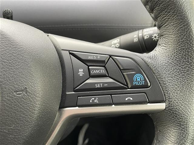 セレナ e-パワー ハイウェイスターV ワンオーナー パナソニック10インチナビ フリップダウンモニター アラウンドビューモニター 前席シートヒーター ステアリングヒーター エマージェンシーブレーキ レーンキープアシスト BSM(6枚目)