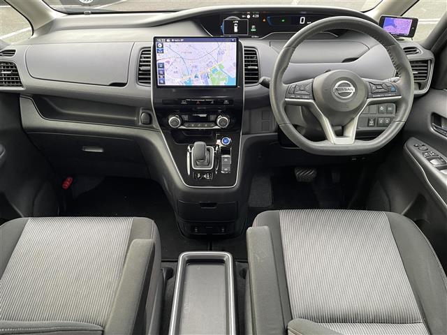 セレナ e-パワー ハイウェイスターV ワンオーナー パナソニック10インチナビ フリップダウンモニター アラウンドビューモニター 前席シートヒーター ステアリングヒーター エマージェンシーブレーキ レーンキープアシスト BSM(39枚目)