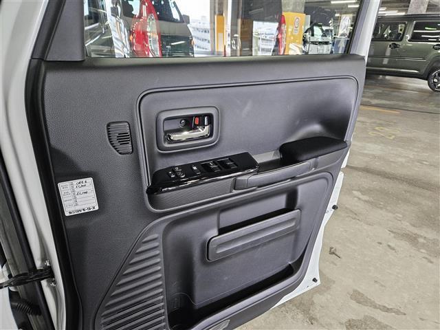 スペーシアカスタム ハイブリッドXS ストラーダナビ フルセグ 両側パワースライドドア バックカメラ ビルトインETC ドラレコ クルコン セーフティサポート LEDヘッドランプ 革巻きステアリング シートヒーター パーソナルテーブル(24枚目)