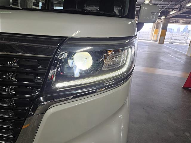 スペーシアカスタム ハイブリッドXS ストラーダナビ フルセグ 両側パワースライドドア バックカメラ ビルトインETC ドラレコ クルコン セーフティサポート LEDヘッドランプ 革巻きステアリング シートヒーター パーソナルテーブル(29枚目)