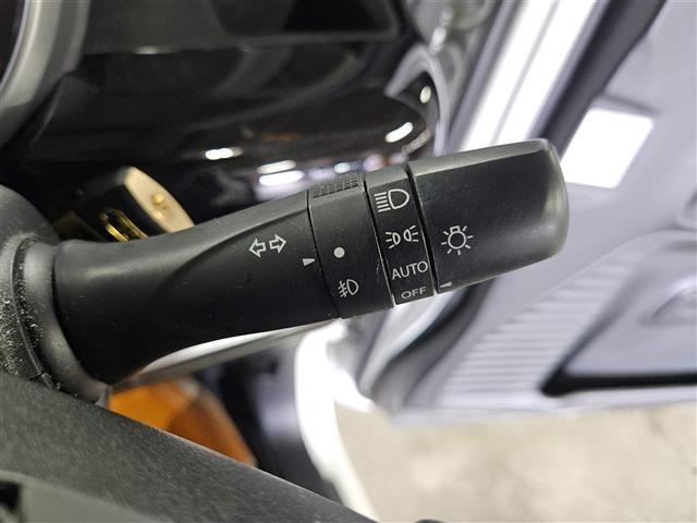 スペーシアカスタム ハイブリッドXS ストラーダナビ フルセグ 両側パワースライドドア バックカメラ ビルトインETC ドラレコ クルコン セーフティサポート LEDヘッドランプ 革巻きステアリング シートヒーター パーソナルテーブル(35枚目)