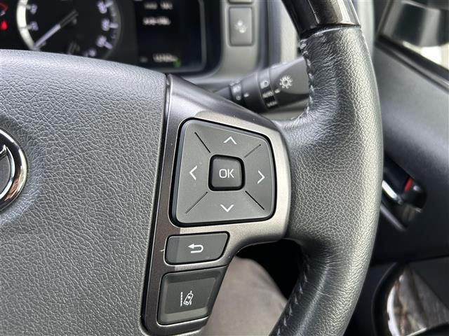 ハイエースバン ワンオーナー/社外フルエアロ/社外17インチアルミ/社外LEDテールランプ/パノラミックビューモニター/デジタルインナーミラー/ウッドコンビステアリング/社外メモリーナビ(BT/DVD/フルセグ)(14枚目)