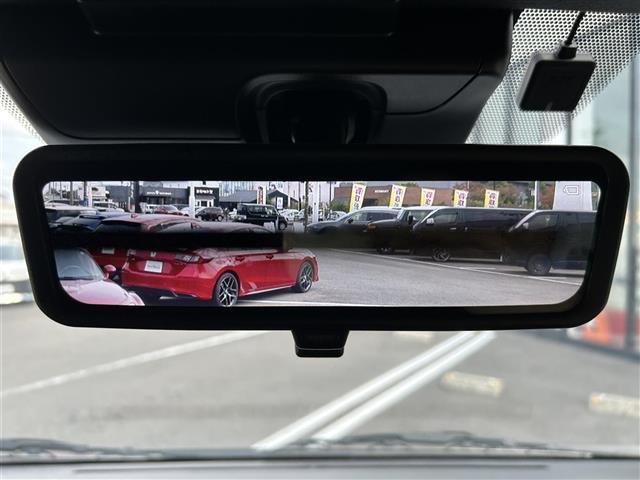 ハイエースバン ワンオーナー/社外フルエアロ/社外17インチアルミ/社外LEDテールランプ/パノラミックビューモニター/デジタルインナーミラー/ウッドコンビステアリング/社外メモリーナビ(BT/DVD/フルセグ)(16枚目)