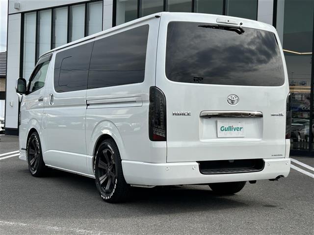 ハイエースバン ワンオーナー/社外フルエアロ/社外17インチアルミ/社外LEDテールランプ/パノラミックビューモニター/デジタルインナーミラー/ウッドコンビステアリング/社外メモリーナビ(BT/DVD/フルセグ)(42枚目)