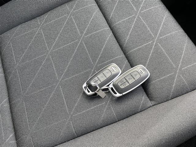 セレナ XV 純正9型ナビ プロパイロット バックカメラ ETC 両側パワースライドドア エマージェンシーブレーキ ブラインドスポットモニター レーンキープアシスト クリアランスソナー オートハイビーム スペアキー(16枚目)