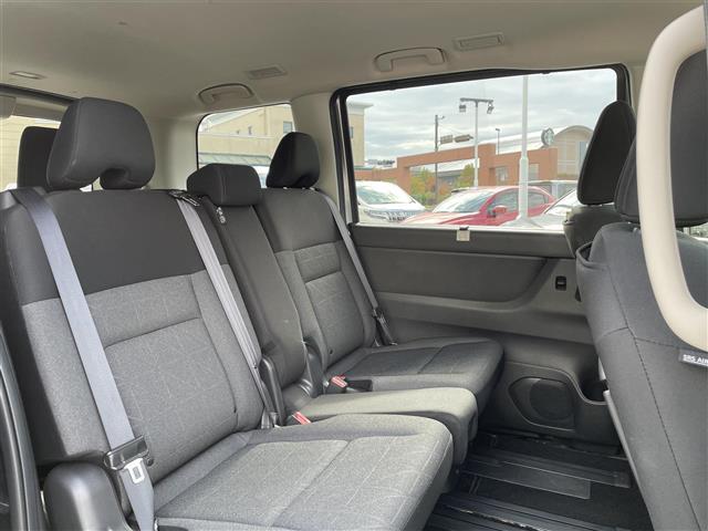 セレナ XV 純正9型ナビ プロパイロット バックカメラ ETC 両側パワースライドドア エマージェンシーブレーキ ブラインドスポットモニター レーンキープアシスト クリアランスソナー オートハイビーム スペアキー(18枚目)