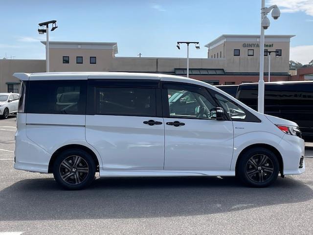 ステップワゴンスパーダ スパーダハイブリッドG・EXホンダセンシングブラスタ 純正9インチナビ/CD/DVD/BT/HDMI/フルセグ/バックカメラ/ハーフレザーシート/シートヒーター/ホンダセンシング/レーダークルーズ/両側パワスラ/シーケンシャル(13枚目)