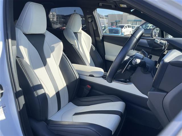 NX NX350h Fスポーツ 純正ナビ/フルセグ/全方位カメラ/マークレビンソン/パノラマルーフ/本革シート/パワーシート/メモリーシート/シートヒーター/エアーシート/BSM/ドラレコ前後/LEDライト/レーダークルーズ(15枚目)