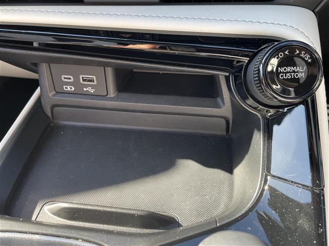 NX NX350h Fスポーツ 純正ナビ/フルセグ/全方位カメラ/マークレビンソン/パノラマルーフ/本革シート/パワーシート/メモリーシート/シートヒーター/エアーシート/BSM/ドラレコ前後/LEDライト/レーダークルーズ(29枚目)