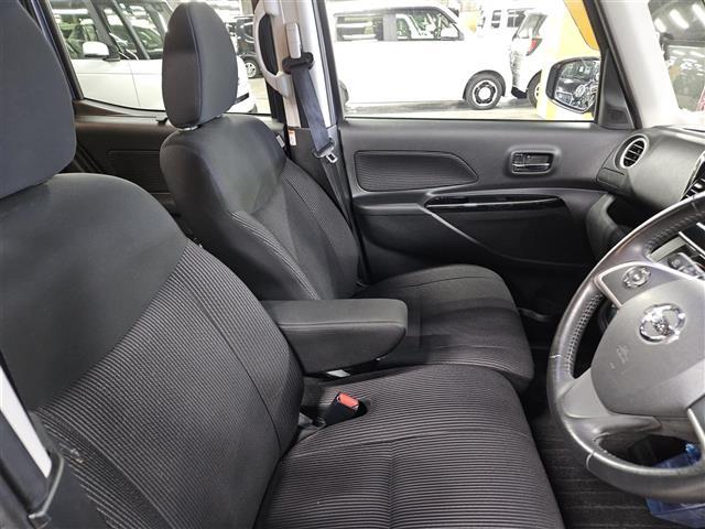 デイズルークス ハイウェイスター　Ｘターボ　禁煙車　アラウンドビューモニター　エマブレ　ＬＥＤヘッドランプ　オートライト　ＩＣ付ターボ　純正ナビ　片側パワースライドドア　ビルトインＥＴＣ　純正１４インチＡＷ　スマートキー　プッシュＥｇスタート（7枚目）