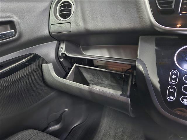 デイズルークス ハイウェイスター　Ｘターボ　禁煙車　アラウンドビューモニター　エマブレ　ＬＥＤヘッドランプ　オートライト　ＩＣ付ターボ　純正ナビ　片側パワースライドドア　ビルトインＥＴＣ　純正１４インチＡＷ　スマートキー　プッシュＥｇスタート（21枚目）