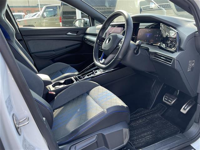 ゴルフＲ ＴＳＩ　４モーション　純正ナビ／フルセグ／バックカメラ／ハーフレザーシート／シートヒーター／ステアリングヒーター／レーダークルーズ／ビルトインＥＴＣ（16枚目）