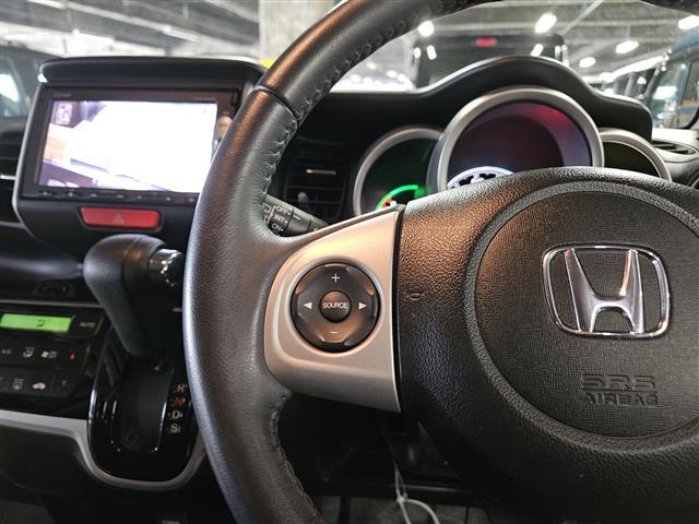 N-BOX G・ターボLパッケージ 禁煙車 ワンオーナ バックカメラ ドラレコ クルコン 純正オプHIDヘッドランプ オートライト ターボ 純正ナビTV 両側パワスラ ビルトインETC 純正14インチAW スマートキー エンジンスイッチ(18枚目)