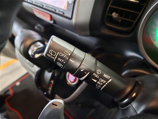 N-BOX G・ターボLパッケージ 禁煙車 ワンオーナ バックカメラ ドラレコ クルコン 純正オプHIDヘッドランプ オートライト ターボ 純正ナビTV 両側パワスラ ビルトインETC 純正14インチAW スマートキー エンジンスイッチ(20枚目)