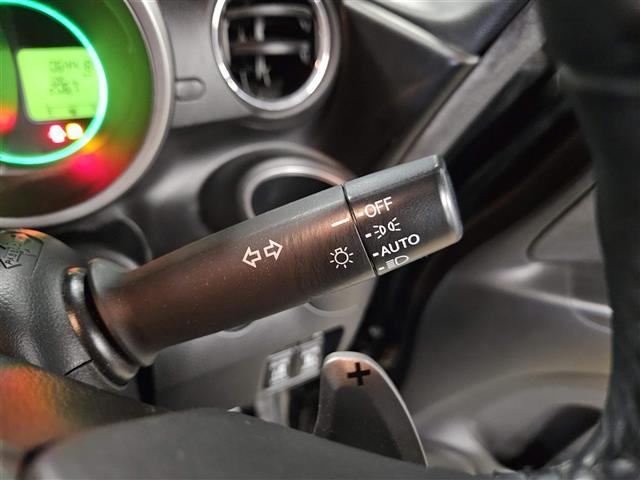 N-BOX G・ターボLパッケージ 禁煙車 ワンオーナ バックカメラ ドラレコ クルコン 純正オプHIDヘッドランプ オートライト ターボ 純正ナビTV 両側パワスラ ビルトインETC 純正14インチAW スマートキー エンジンスイッチ(21枚目)