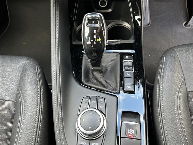 X1 xDrive 18d xライン 純正ナビ/Pスタート/スマートキー/ステアリングスイッチ/レーダークルコン/ドライブモードセレクト/クリアランスソナー/社外フロアマット/純正19インチAW/LEDヘッドライト/ハーフレザー/ETC(16枚目)