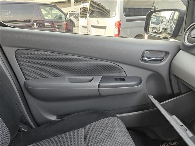 NV350キャラバンバン ロングプレミアムGXターボ 禁煙車 バックカメラ 前後ドライブレコーダー エマブレ デジタルルームミラー 純正HIDオートライト 社外ナビTV ビルトインETC 社外15インチAW スマートキー プッシュエンジンスタート(21枚目)