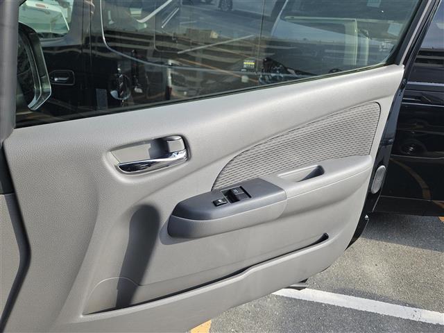 NV350キャラバンバン ロングプレミアムGXターボ 禁煙車 バックカメラ 前後ドライブレコーダー エマブレ デジタルルームミラー 純正HIDオートライト 社外ナビTV ビルトインETC 社外15インチAW スマートキー プッシュエンジンスタート(22枚目)