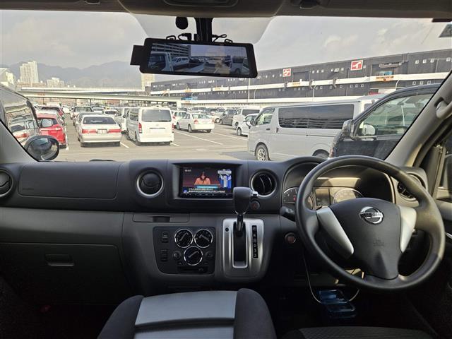 NV350キャラバンバン ロングプレミアムGXターボ 禁煙車 バックカメラ 前後ドライブレコーダー エマブレ デジタルルームミラー 純正HIDオートライト 社外ナビTV ビルトインETC 社外15インチAW スマートキー プッシュエンジンスタート(39枚目)