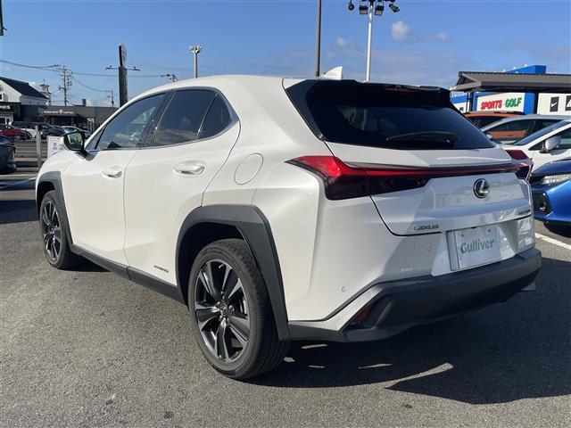 UX UX250h バージョンC パノラミックビューモニター ブラインドスポットモニター 合皮レザーシート 前席パワーシート 前席シートヒーター ドライブレコーダー 純正ナビ LEDヘッドライト オートライト ハンドルヒーター(40枚目)