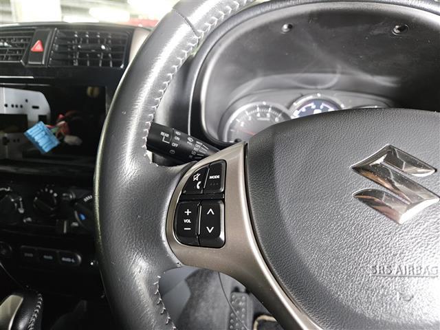 ジムニー ランドベンチャー IC付ターボ 禁煙車 社外LEDヘッドランプ 革巻きステアリング ステアリングスイッチ 合皮シート 前席シートヒーター 純正16インチアルミホイール リモコンキー(15枚目)