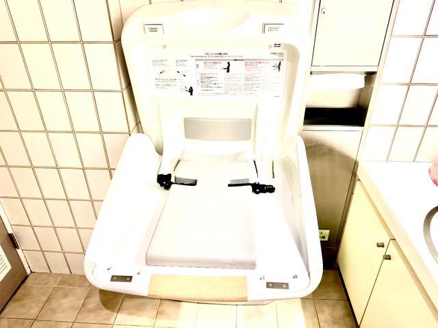 ポルテ Ｖ　ウォークスルー　キーレス　電動スライドドア　アイドリングストップ　ＥＴＣ（33枚目）