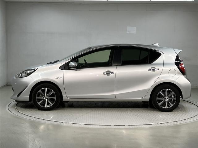 アクア Sスタイルブラック クルーズコントロール 記録簿あり イモビライザー LEDライト スマートキープッシュスタート アルミホイール Wエアバッグ キーフリ ドラレコ付き 横滑り防止装置付き フルオートエアコン ABS PS(2枚目)