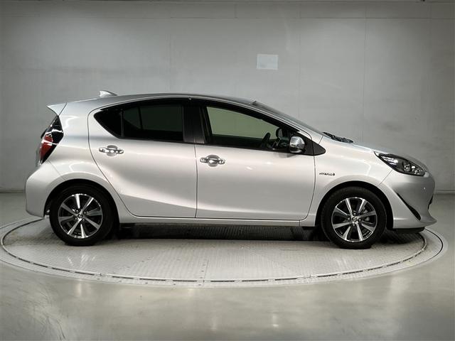 アクア Sスタイルブラック クルーズコントロール 記録簿あり イモビライザー LEDライト スマートキープッシュスタート アルミホイール Wエアバッグ キーフリ ドラレコ付き 横滑り防止装置付き フルオートエアコン ABS PS(3枚目)