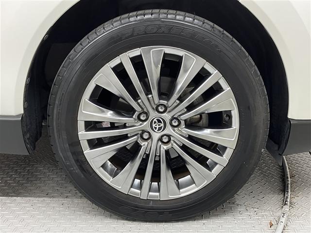 ハリアー Ｚ　盗難防止　パノラマルーフ　運転席パワーシート　地デジ　横滑防止装置　リアビューカメラ　ヘッドライトＬＥＤ　アルミホイール　点検記録簿　Ｗエアバッグ　キーレス　ドラレコ付き　スマートキ－　エアコン（26枚目）