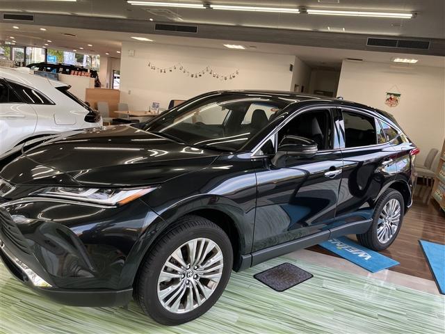 ハリアーハイブリッド Z パノラミックルーフ 地上デジタル 衝突被害軽減 サイドエアバッグ LEDランプ Bモニタ クルコン ナビTV 1オーナー 横滑り防止装置 スマートキー 盗難防止システム ABS アルミ ETC付(3枚目)