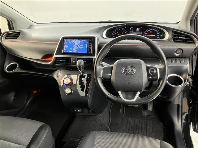 シエンタ Ｇ　ナビ・ＴＶ　スマートキープッシュスタート　アイドリングＳ　１オ－ナ－　リアカメラ　地デジフルセグ　定期点検記録簿　フルオートエアコン　パワーウィンド　ＥＴＣ　運転席エアバック　パワステ　ＤＶＤ再生可（5枚目）