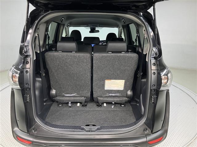 シエンタ Ｇ　ナビ・ＴＶ　スマートキープッシュスタート　アイドリングＳ　１オ－ナ－　リアカメラ　地デジフルセグ　定期点検記録簿　フルオートエアコン　パワーウィンド　ＥＴＣ　運転席エアバック　パワステ　ＤＶＤ再生可（17枚目）