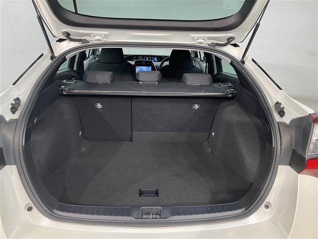 プリウス Ａ　衝突軽減ブレーキシステム　Ｂモニタ　記録簿有　ＬＥＤヘッド　クルーズコントロール　セキュリティー　スマートキー　パワーステアリング　Ｐシート　ＥＴＣ　１オーナー　アルミホイル　オートエアコン　ＳＲＳ（17枚目）